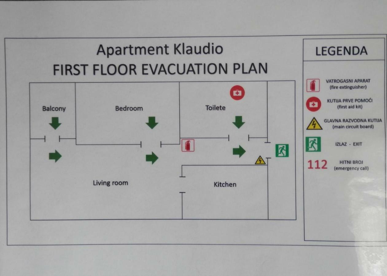 Apartment Klaudio 塞尼 外观 照片